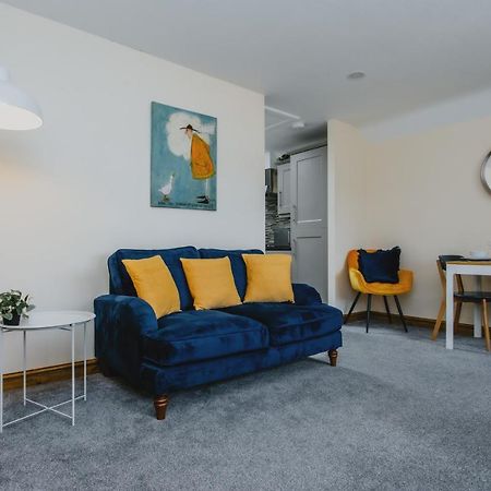 Spacious 2Nd Floor Apartment - King Size Bed & Free Parking Nottingham Zewnętrze zdjęcie