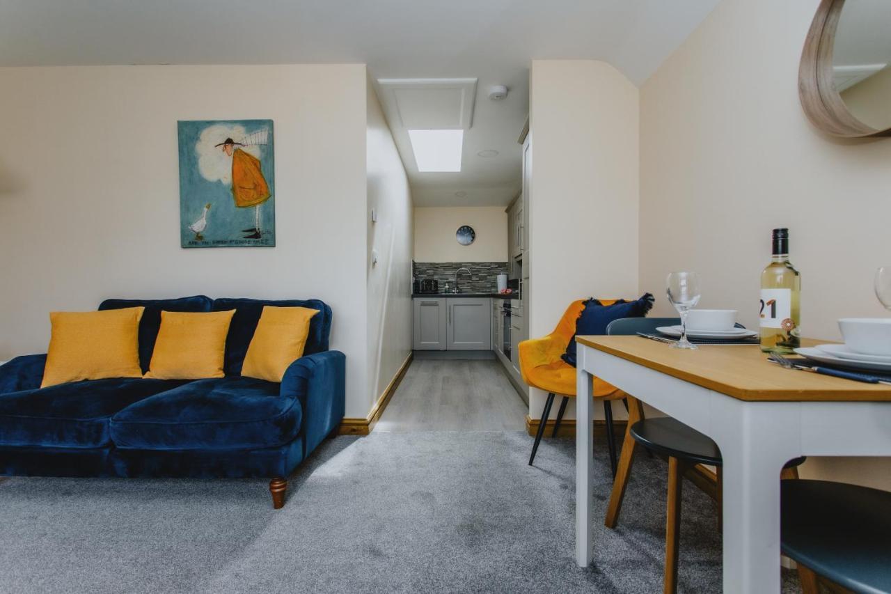 Spacious 2Nd Floor Apartment - King Size Bed & Free Parking Nottingham Zewnętrze zdjęcie