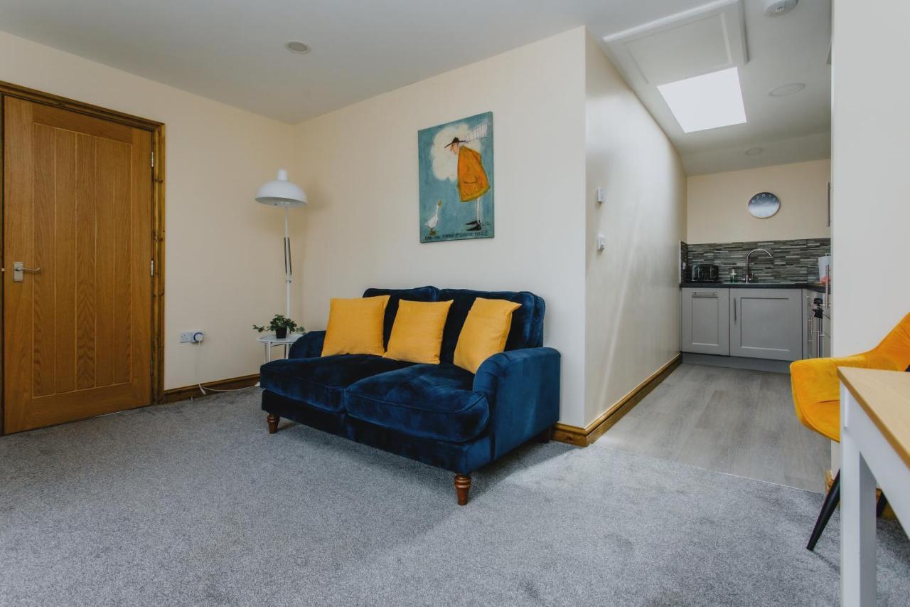 Spacious 2Nd Floor Apartment - King Size Bed & Free Parking Nottingham Zewnętrze zdjęcie